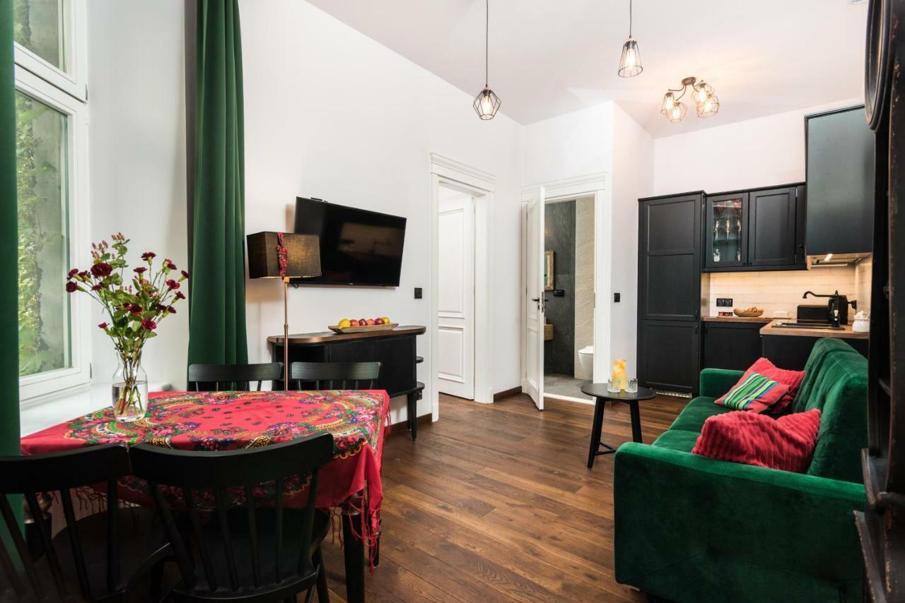 Wooden Horse - New Apartment - Old Town คราคูฟ ภายนอก รูปภาพ